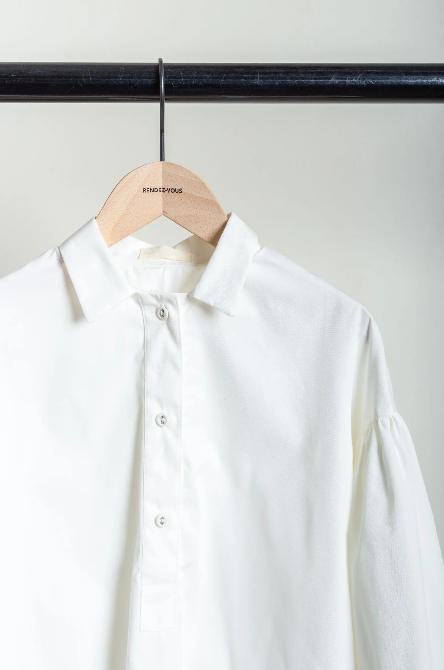 Whiteread – Shirt 01 – Salt 6 Whiteread – Shirt 01 – Salt – Image 4