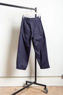 Y – Chino Adjuster Trousers 40313 – Navy -Salomon Boutique rdv yleve 165 scaled 1