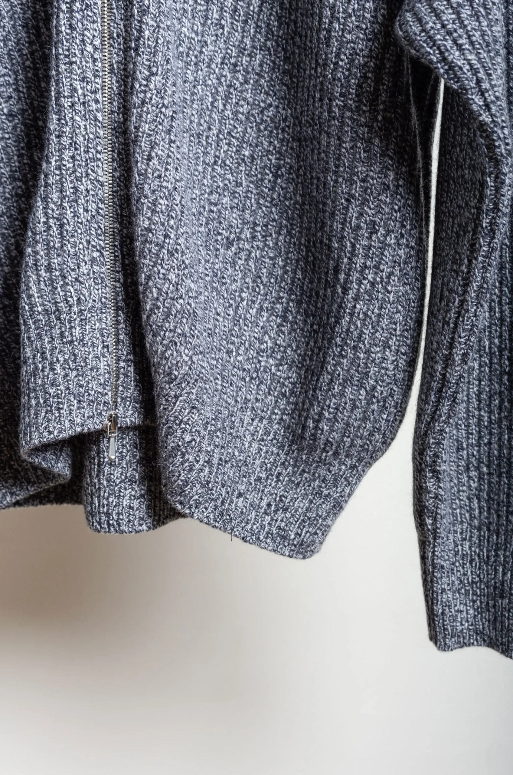 Ylève – Wool Cashemere Knitwear P/O 60079 – Black 5 Ylève – Wool Cashemere Knitwear P/O 60079 – Black – Image 3