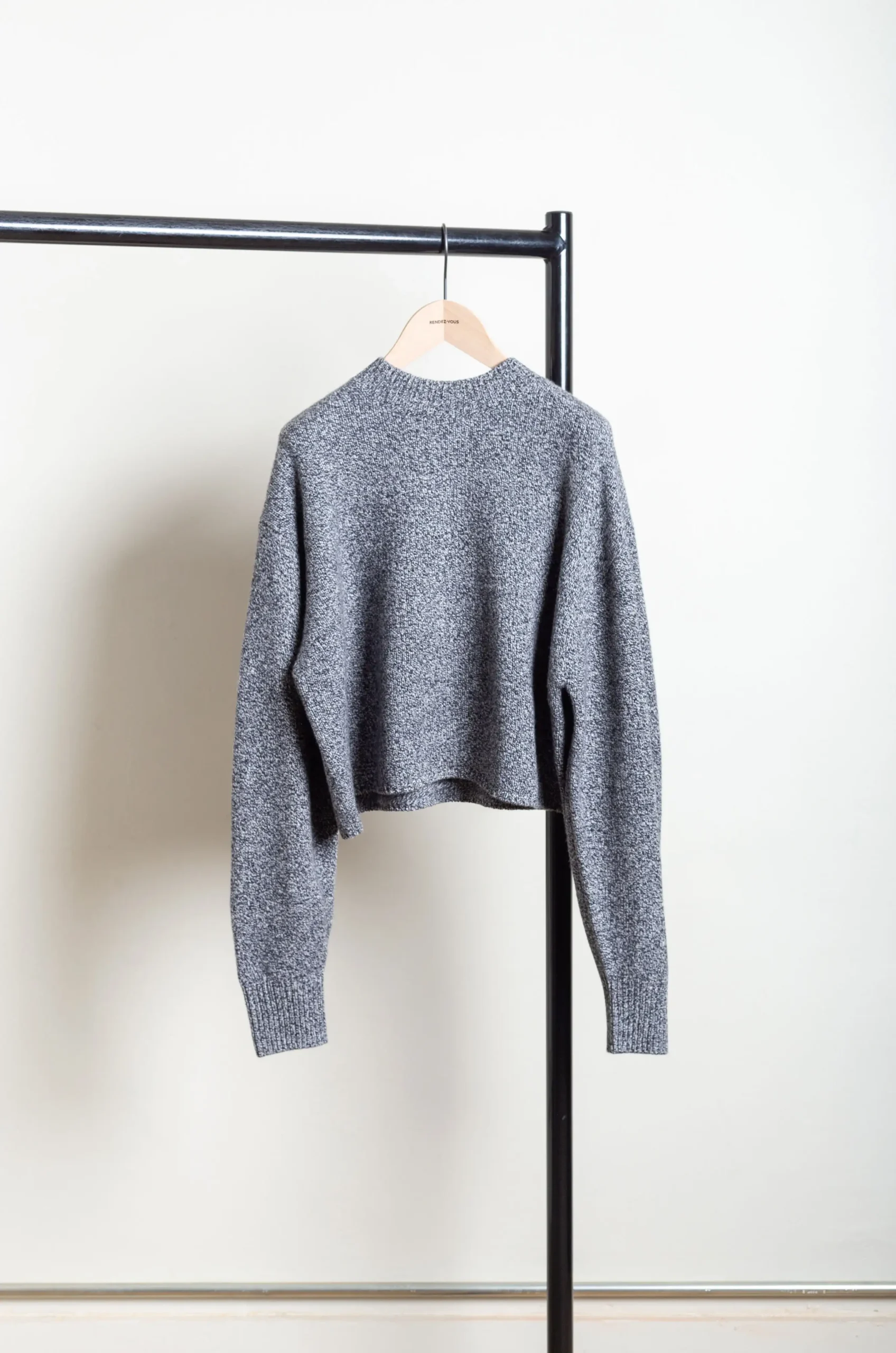 Ylève – Wool Cashemere Knitwear P/O 60071 – Black 4 Ylève – Wool Cashemere Knitwear P/O 60071 – Black – Image 2