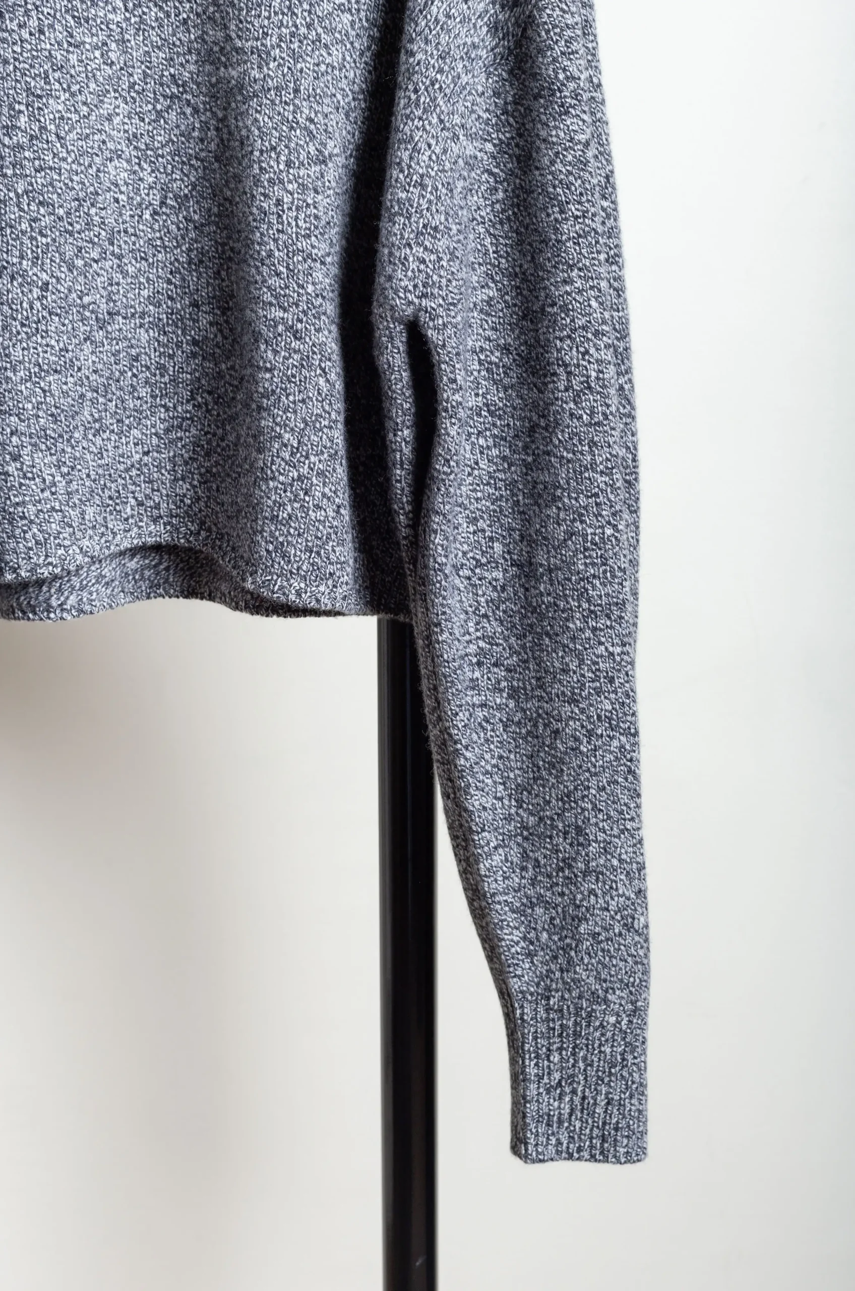 Ylève – Wool Cashemere Knitwear P/O 60071 – Black 6 Ylève – Wool Cashemere Knitwear P/O 60071 – Black – Image 4