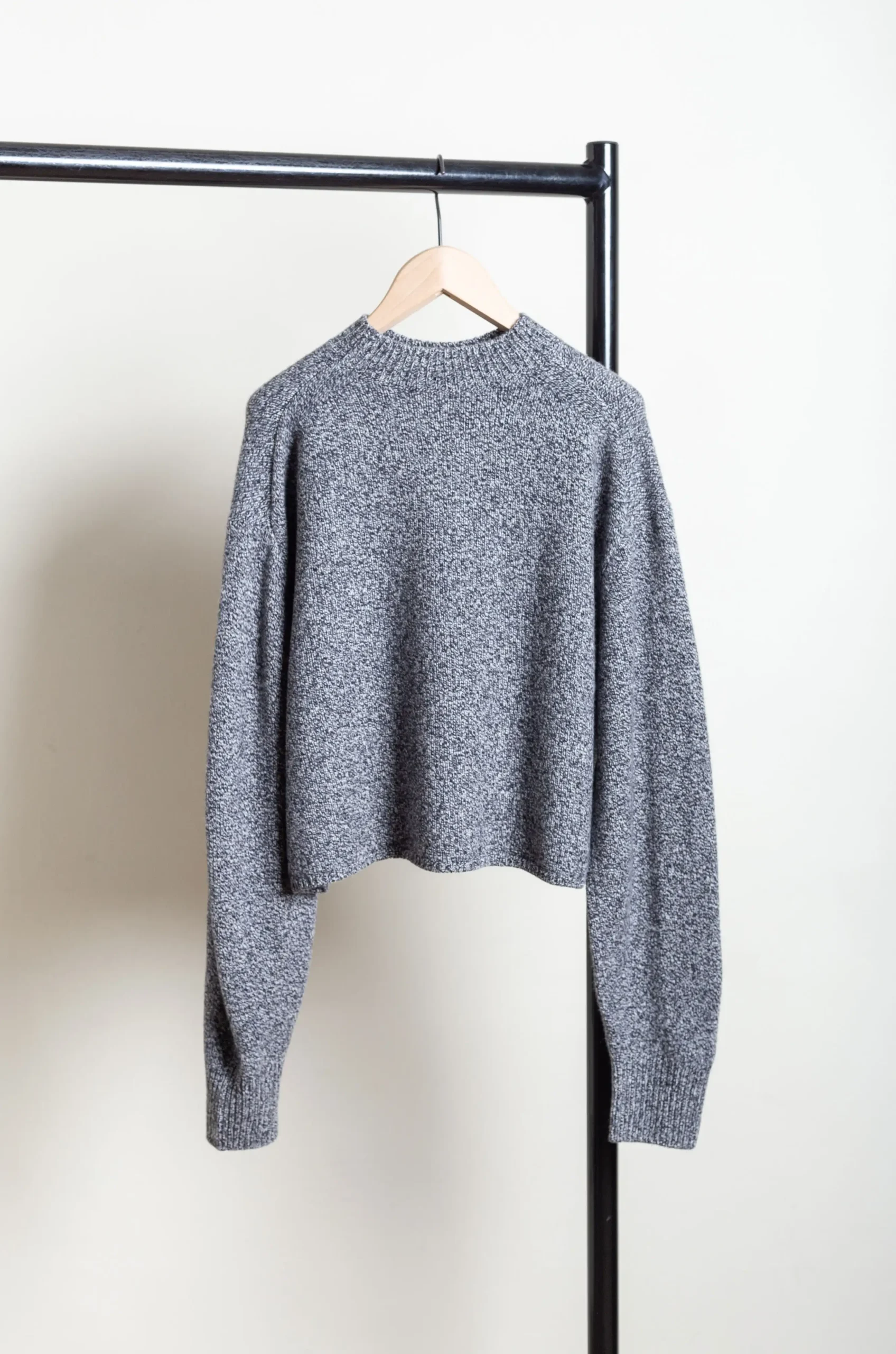 Ylève – Wool Cashemere Knitwear P/O 60071 – Black 7 Ylève – Wool Cashemere Knitwear P/O 60071 – Black – Image 5