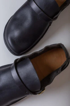 Aurora – Middle English – Black 13 Aurora – Middle English – Black -Salomon Boutique rdvstore 37 22