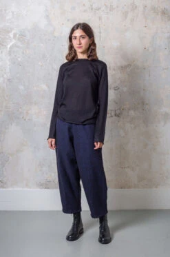 Oyuna – LEW Knitted Raised Neck Sweater – Black